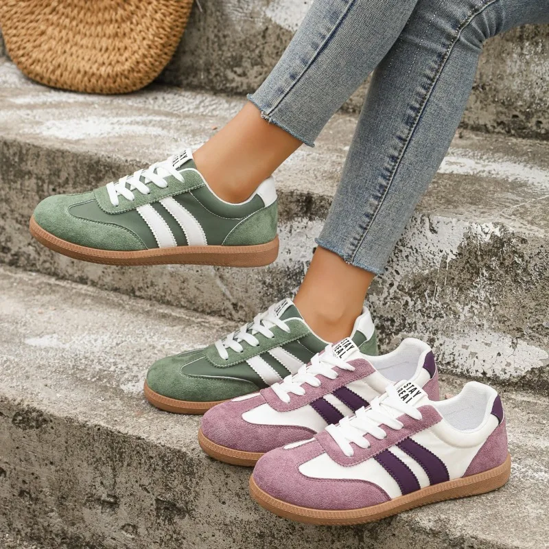 Women's Spring and Autumn New Three Stripe Round Toe Closed Toe for Women Flats Fashion Casual Comfortable Low-Top Sneakers
Women's Spring and Autumn New Three Stripe Round Toe Closed Toe for Women Flats Fashion Casual Comfortable Low-Top Sneakers