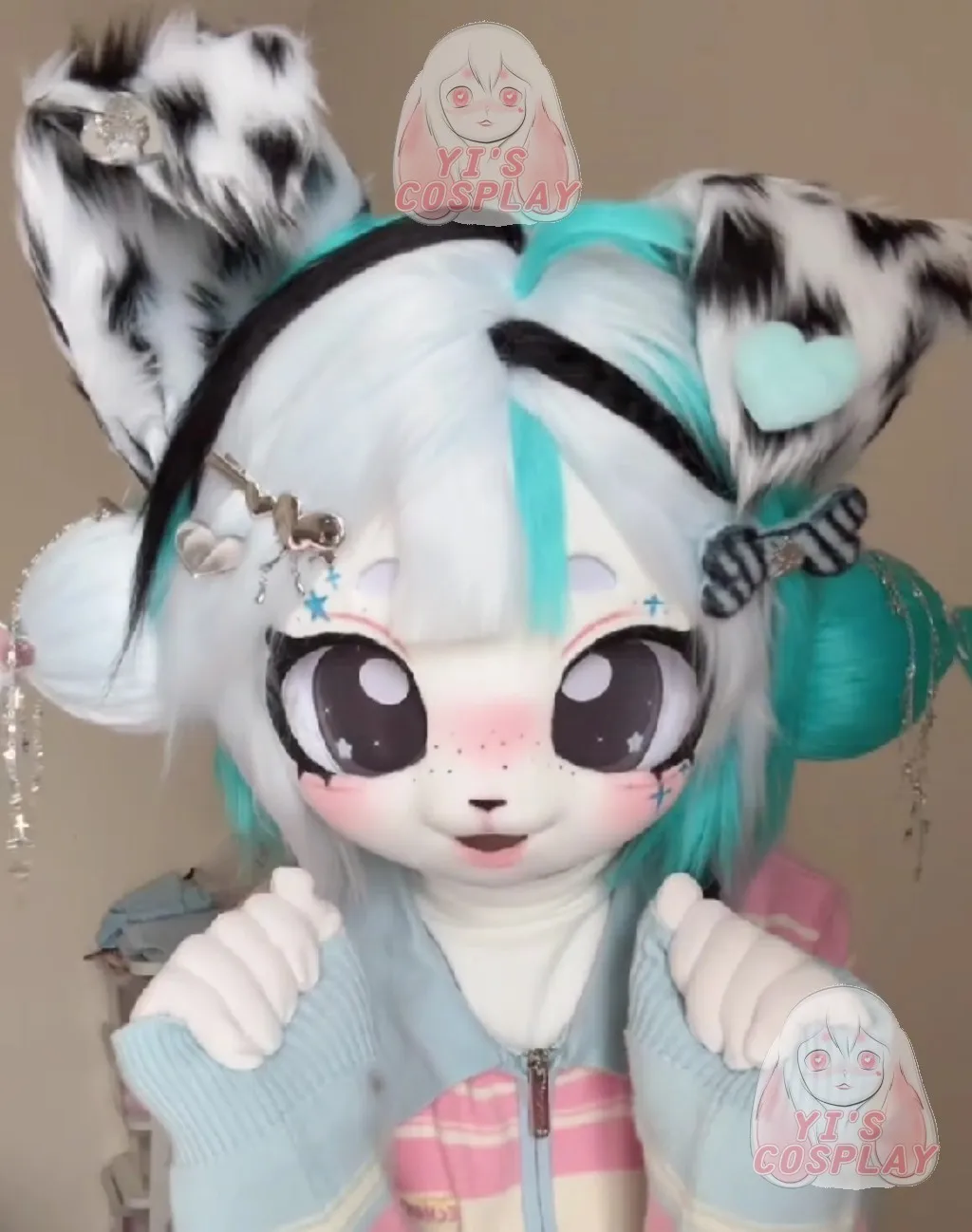 Yis косплей на заказ пушистая голова голова кигуруми косплей Kemono Fursuit гарнитуры ручной работы Beast индивидуальный меховой костюм Kemono голова
Yis косплей на заказ пушистая голова голова кигуруми косплей Kemono Fursuit гарнитуры ручной работы Beast индивидуальный меховой костюм Kemono голова