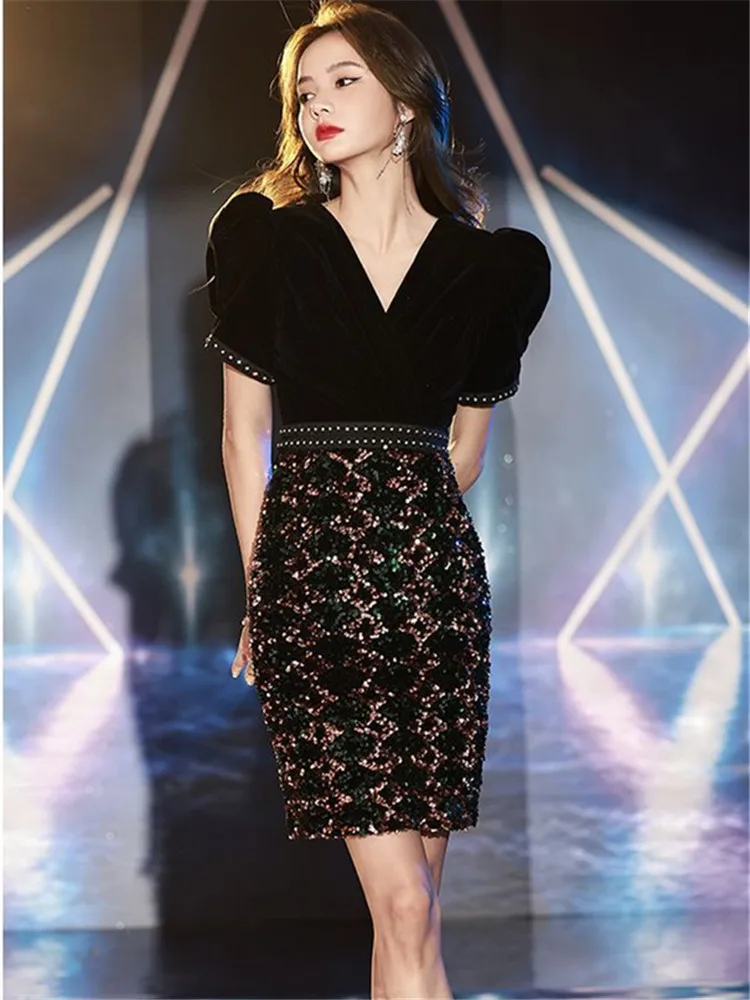 Sequin dress splicing V-neck mid-length bag hip skirt Fashion evening dress M043
Sequin dress splicing V-neck mid-length bag hip skirt Fashion evening dress M043