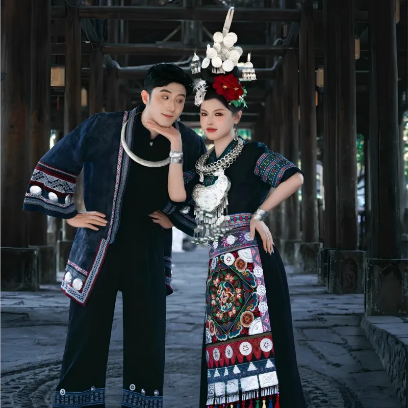 New female couple's exotic style men's suit ancient city travel photography ethnic portrait clothing
New female couple's exotic style men's suit ancient city travel photography ethnic portrait clothing