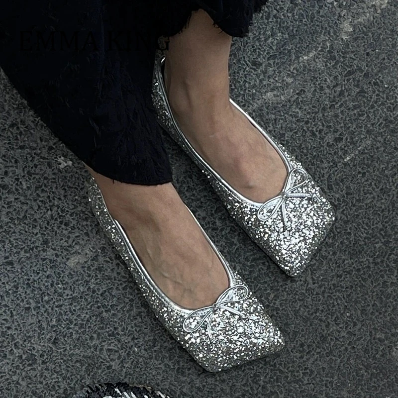 Summer Silver Glitter Flat Shoes Women High Quaity Ballet Dance Shoes Square Toe Low Heels Footwear Runway Party Dress Shoes
Summer Silver Glitter Flat Shoes Women High Quaity Ballet Dance Shoes Square Toe Low Heels Footwear Runway Party Dress Shoes