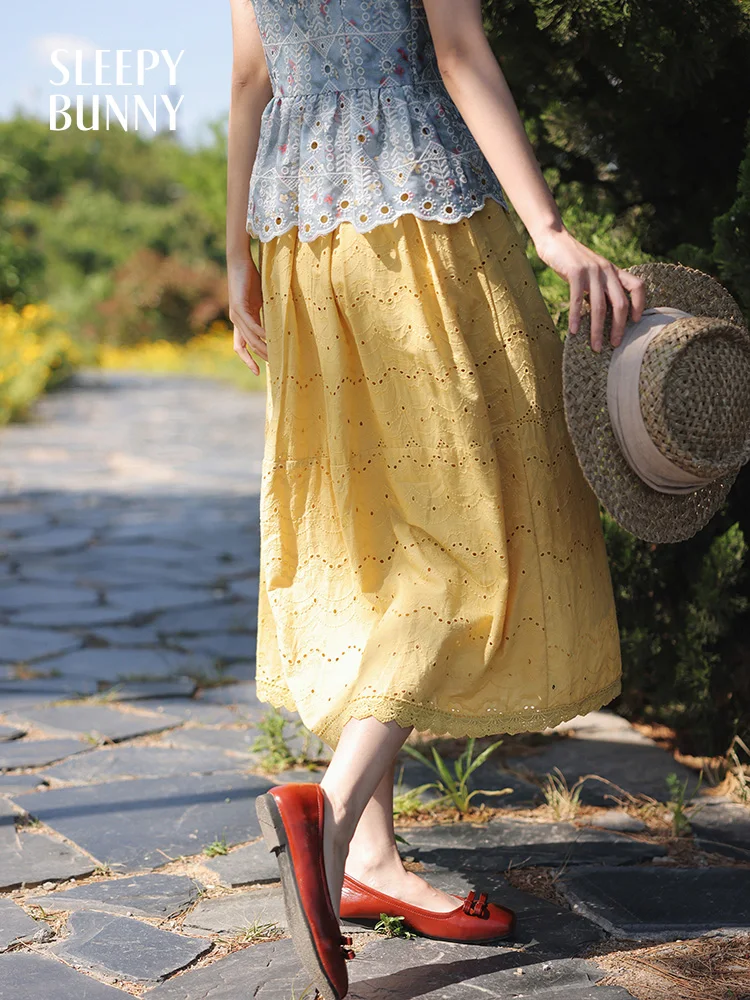 French High Waist Midi Skirt Women Summer Hollow Out Lace A-Line Skirt Flowy Big Hem Petite Friendly Skirt Daily Wear Vacation
French High Waist Midi Skirt Women Summer Hollow Out Lace A-Line Skirt Flowy Big Hem Petite Friendly Skirt Daily Wear Vacation