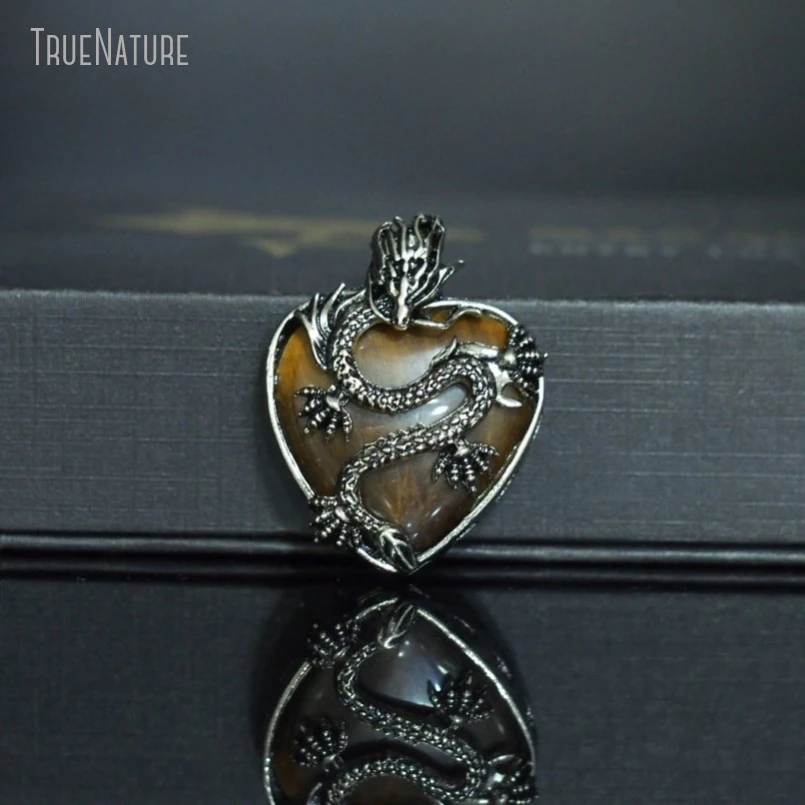 5Pcs Wholesale Heart Point Loong Vintage Style Gift For Her Jewelry Antique Silver Color Tiger Eye Stone Pendant PM48419
5Pcs Wholesale Heart Point Loong Vintage Style Gift For Her Jewelry Antique Silver Color Tiger Eye Stone Pendant PM48419