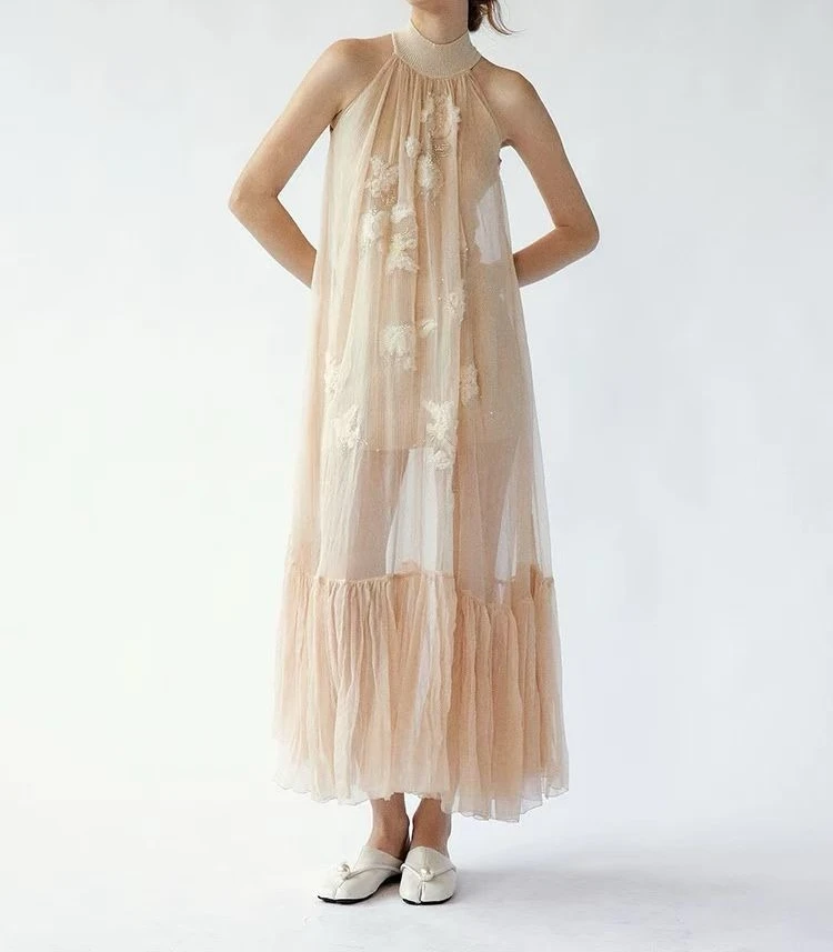 Бежевое платье миди без рукавов с цветочным принтом, 2025 г., новый дизайн, высокое качество, как на выбор
Бежевое платье миди без рукавов с цветочным принтом, 2025 г., новый дизайн, высокое качество, как на выбор