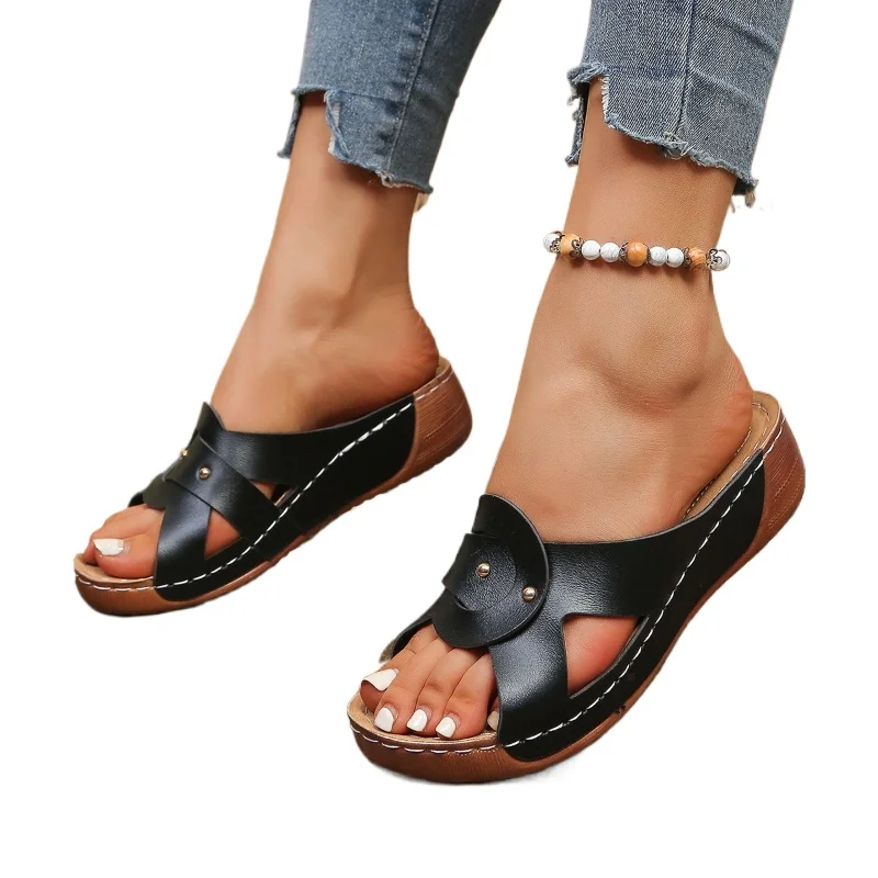 2026 Casual Women's Outdoor Slippers Summer Ladies Slip on Sandals for Wedge Shoes Thick-soled Sandals for Women Plus-size 43
2026 Casual Women's Outdoor Slippers Summer Ladies Slip on Sandals for Wedge Shoes Thick-soled Sandals for Women Plus-size 43