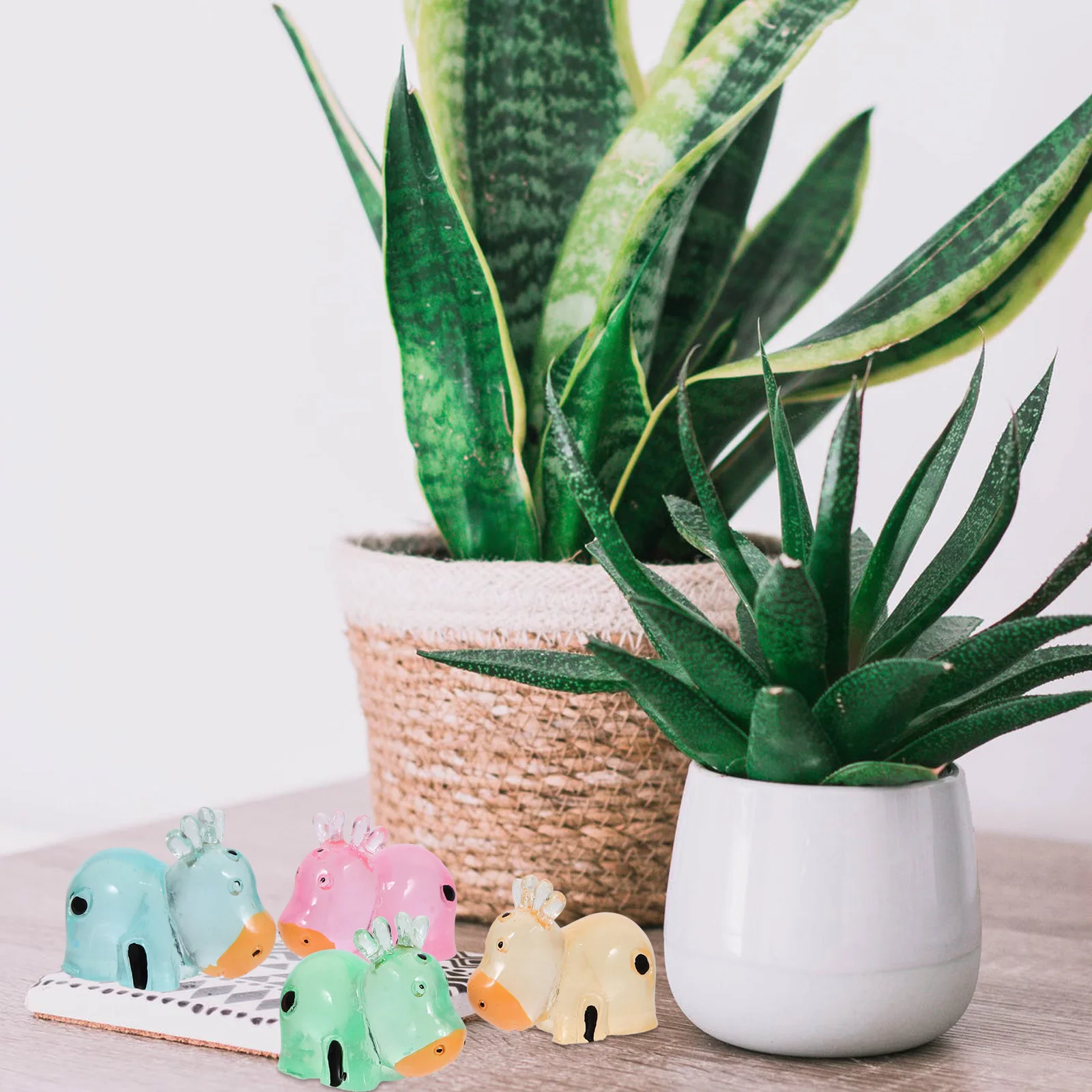 8Pcs Glow in Dark Small Cow Crafts Resin Figurines Car Outdoor Layout Decoration Micro Landscape Desktop Decors
8Pcs Glow in Dark Small Cow Crafts Resin Figurines Car Outdoor Layout Decoration Micro Landscape Desktop Decors