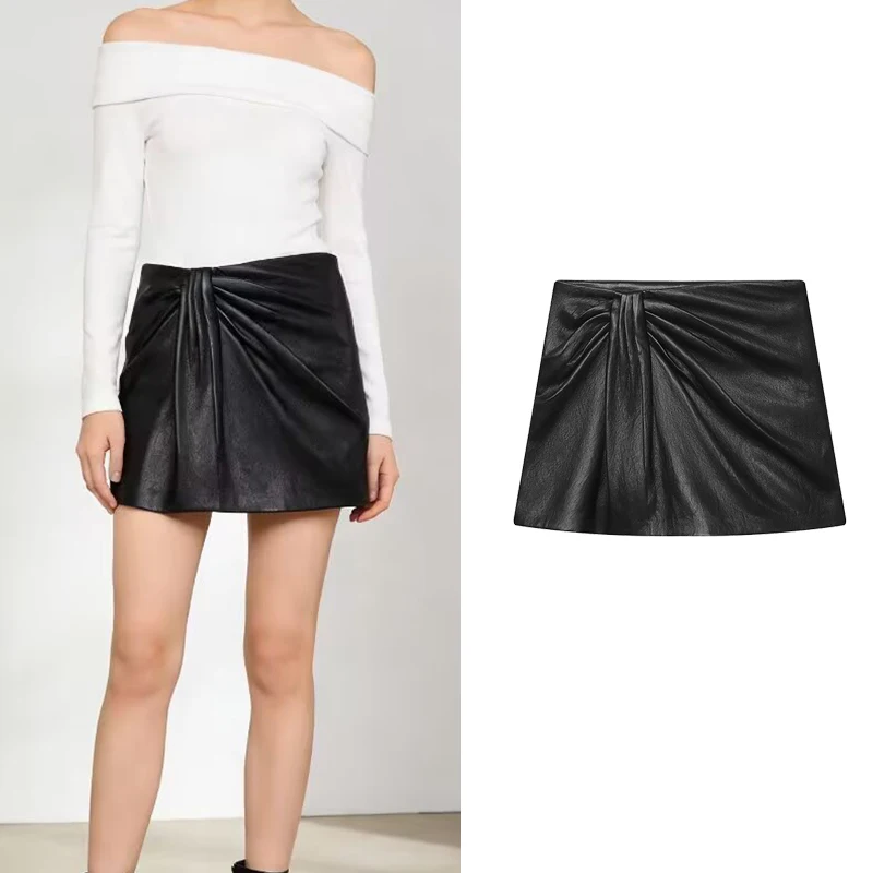 Faux Leather Mini Skirt Women Pleated Fashion High Waist Skort Ladies Short Skirts Korean Style Woman Party Skirt
Faux Leather Mini Skirt Women Pleated Fashion High Waist Skort Ladies Short Skirts Korean Style Woman Party Skirt 