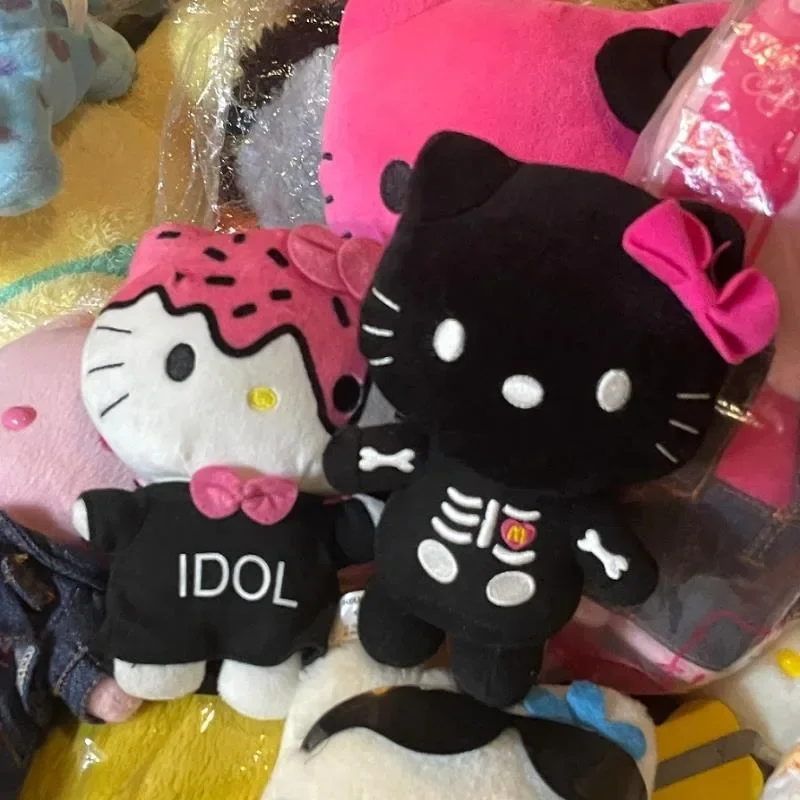 Sanrio Hello Kitty, черная ночь, череп, мультяшная плюшевая кукла, игрушки, рюкзак, подвеска, украшение другу, подарки на день рождения, Рождество
Sanrio Hello Kitty, черная ночь, череп, мультяшная плюшевая кукла, игрушки, рюкзак, подвеска, украшение другу, подарки на день рождения, Рождество
