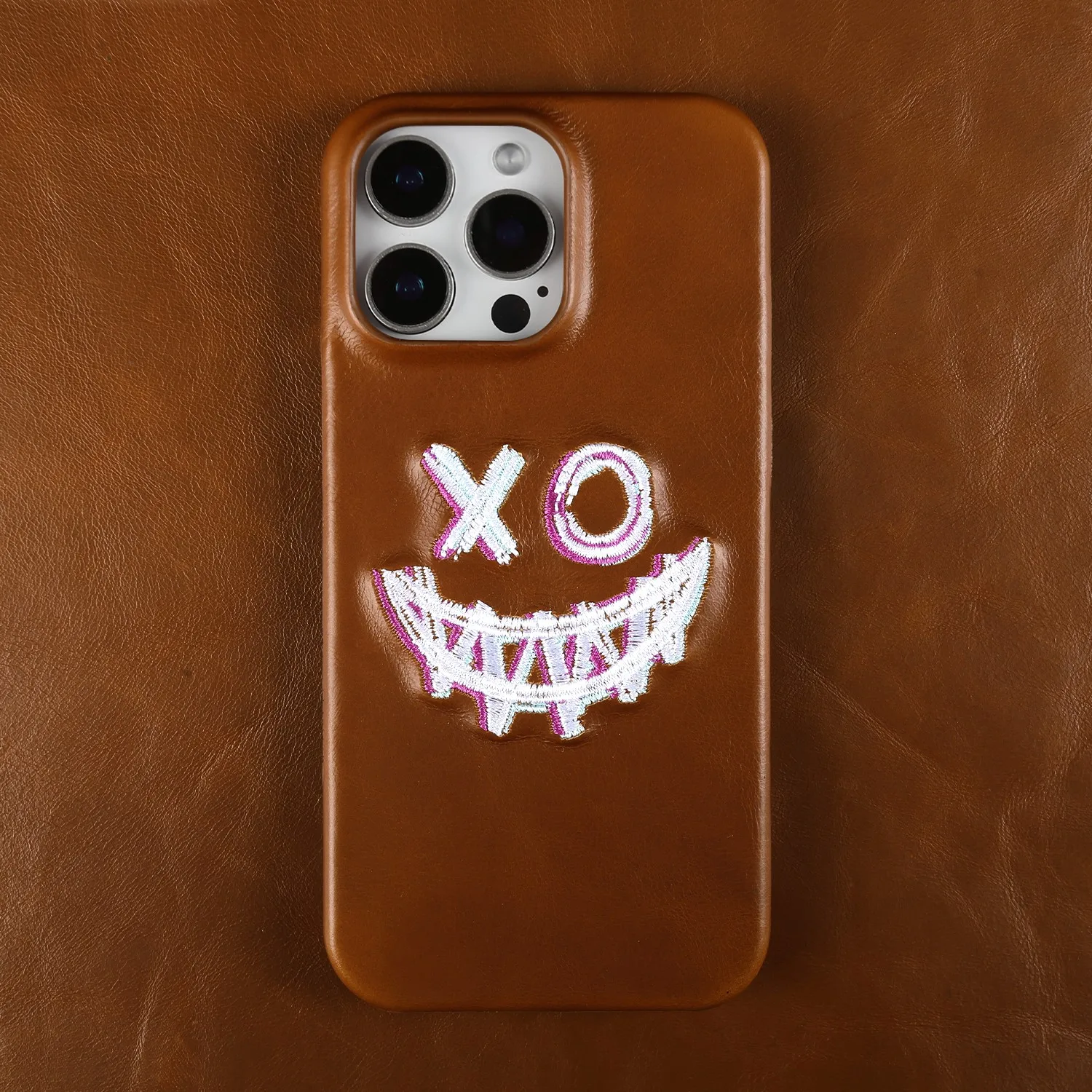 Retro Embroidery Genuine Leather Phone Case For Iphone 16 Pro Max Cases 15 13pro 14 12 11 Aesthetic Vintage Back Protect Cover
Retro Embroidery Genuine Leather Phone Case For Iphone 16 Pro Max Cases 15 13pro 14 12 11 Aesthetic Vintage Back Protect Cover