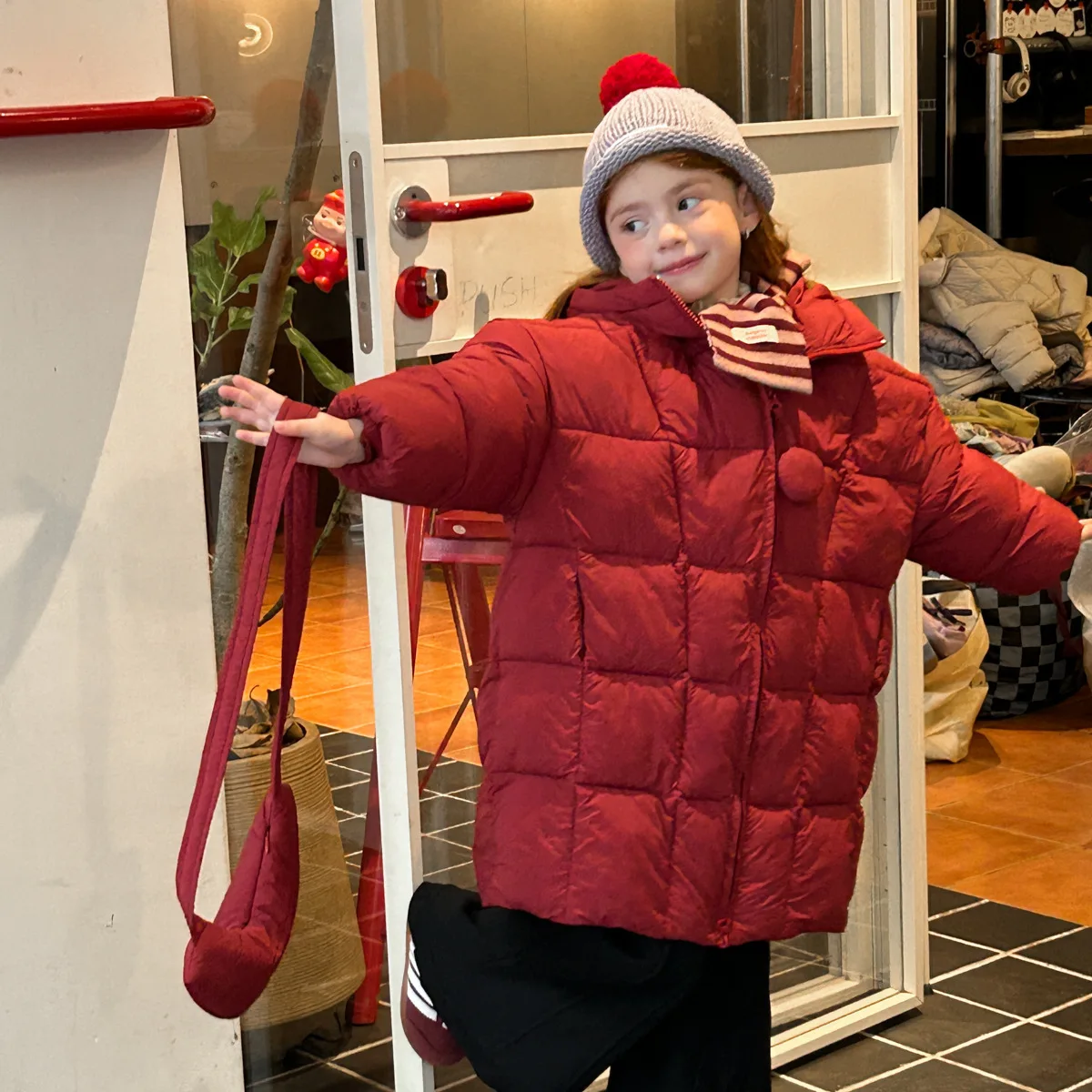 2025 Autumn Winter New Korean Fashion Long Thickened Cotton Jacket Fashionable Versatile Warm Coat
2025 Autumn Winter New Korean Fashion Long Thickened Cotton Jacket Fashionable Versatile Warm Coat