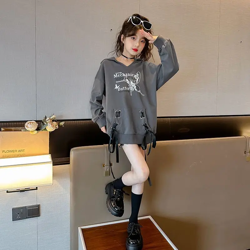 Новинка осени 2025, модная толстовка свободного кроя с длинными рукавами для девочек, для детей среднего и большого размера
Новинка осени 2025, модная толстовка свободного кроя с длинными рукавами для девочек, для детей среднего и большого размера