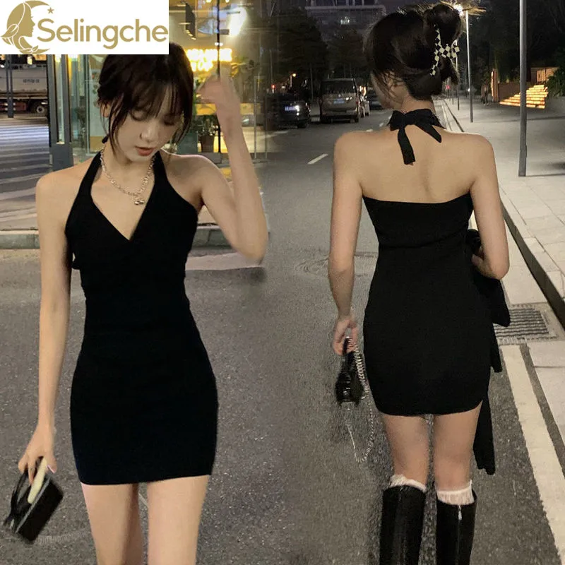 Pure Desire to Hang Neck V-neck Dress for Women 2024 Spring/summer New Slim Fit and Slimming Backless Skirt
Pure Desire to Hang Neck V-neck Dress for Women 2024 Spring/summer New Slim Fit and Slimming Backless Skirt