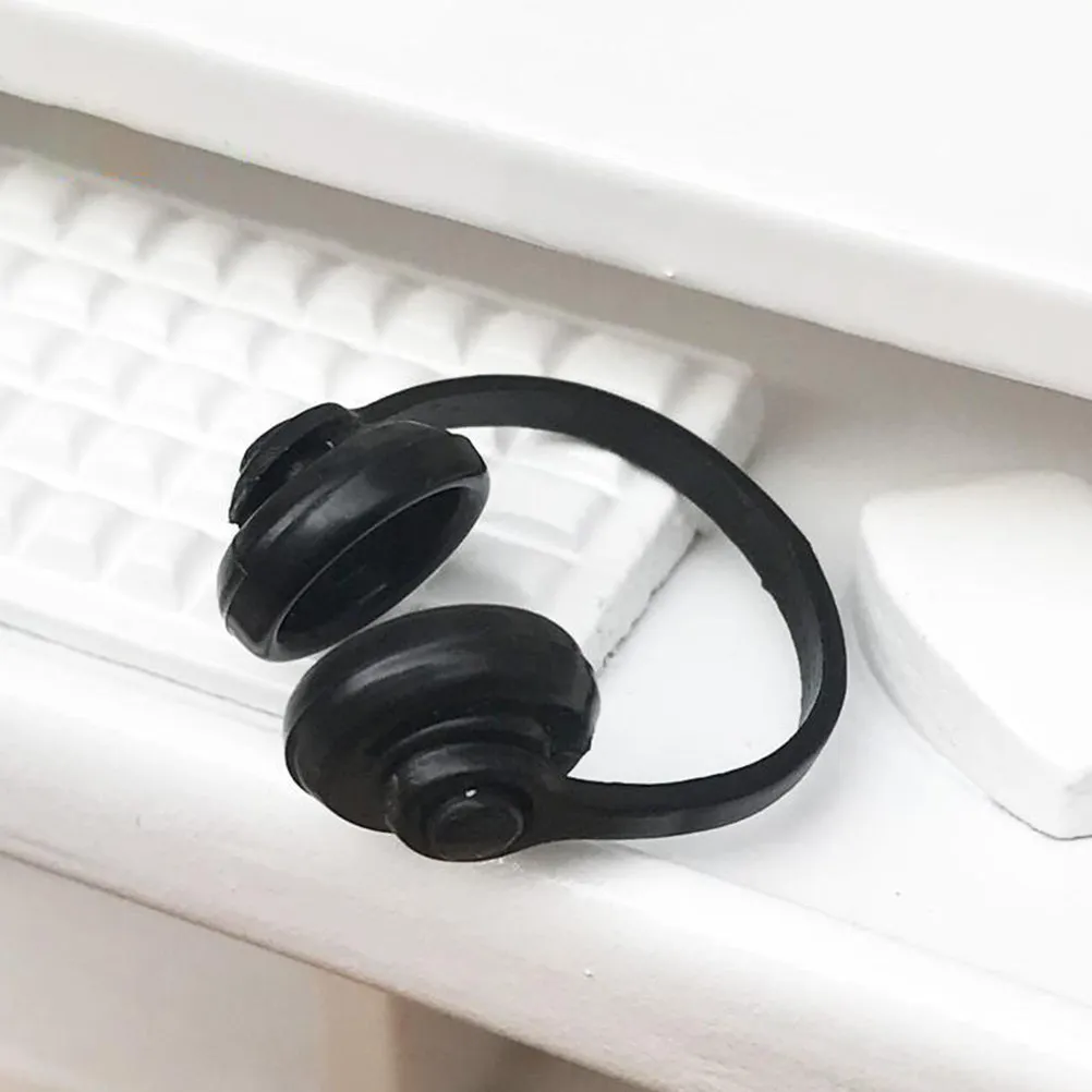 2Pcs Mini House Adornment Miniature Headset Set Decorative Accessories for House Layout Micro Landscape Supplies
2Pcs Mini House Adornment Miniature Headset Set Decorative Accessories for House Layout Micro Landscape Supplies