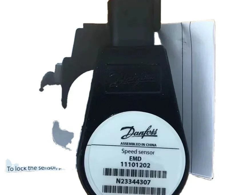 Dan-foss EMD 11101202 Speed sensor in stock Genuine regular model 11904003 in stock
Dan-foss EMD 11101202 Speed sensor in stock Genuine regular model 11904003 in stock