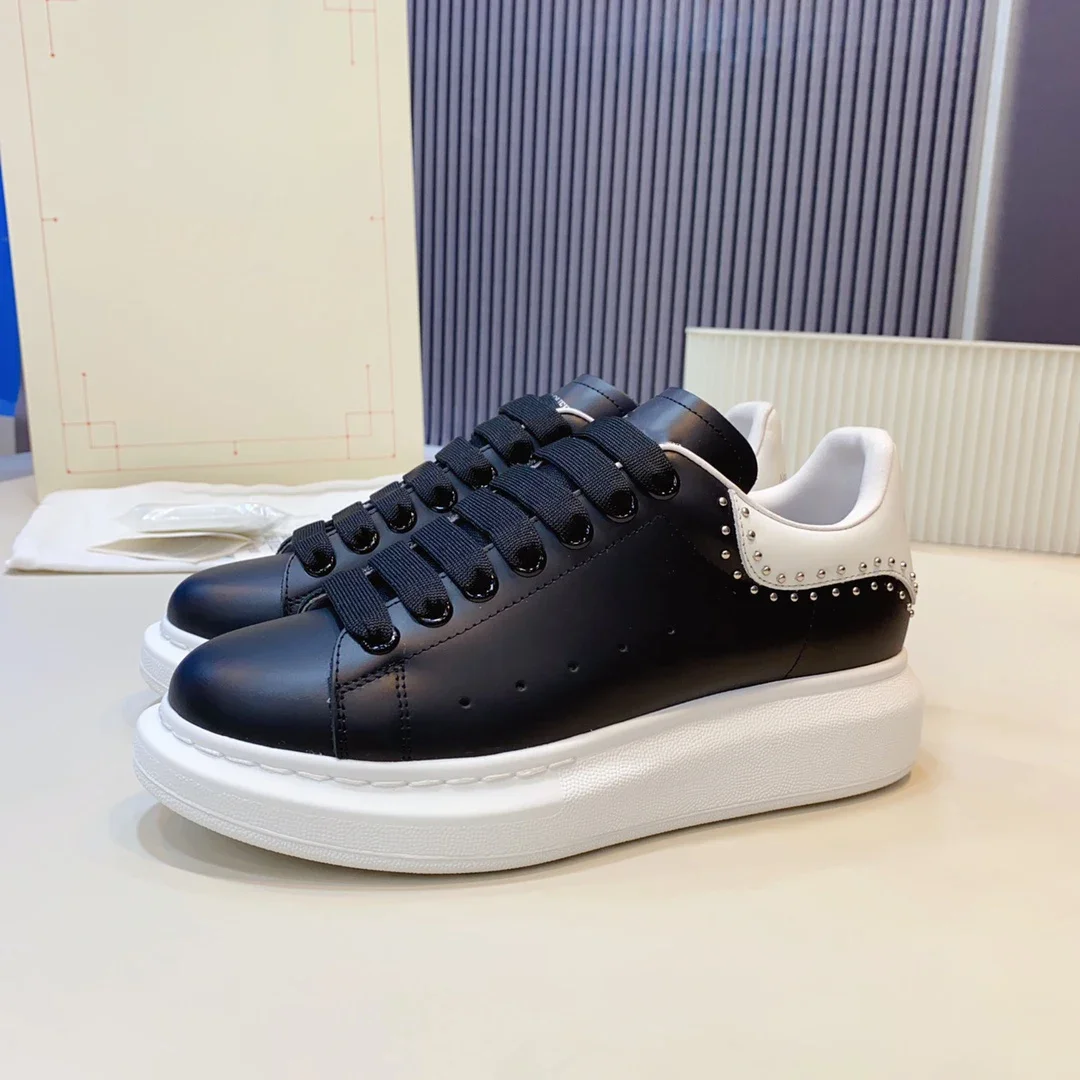 Top High Quality Womens Trendy Casual Shoes 34-46 Luxury Mens Real Leather Unisex Sneakers Designr Lovers Tide Shoes YN01276
Top High Quality Womens Trendy Casual Shoes 34-46 Luxury Mens Real Leather Unisex Sneakers Designr Lovers Tide Shoes YN01276