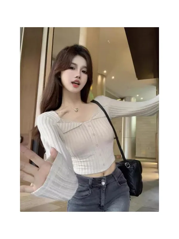 Женский трикотажный топ Pure Desire Spicy Girl с кружевными вставками, удлиненный, облегающий, для повседневной носки, из полиэстера...
Женский трикотажный топ Pure Desire Spicy Girl с кружевными вставками, удлиненный, облегающий, для повседневной носки, из полиэстера...