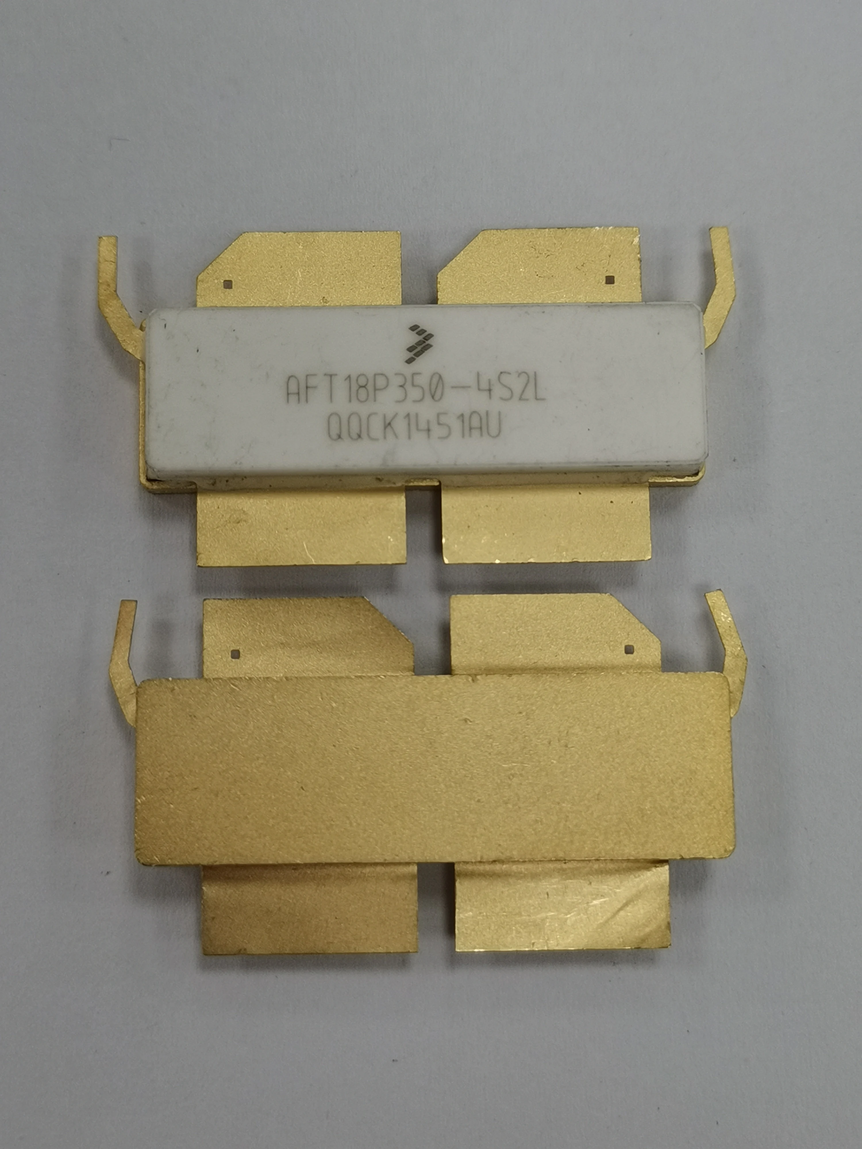 AFT18P350-4S2L 1 unit price excluding tax HF tube RF power tube amplifier RF module resistor and capacito
AFT18P350-4S2L 1 unit price excluding tax HF tube RF power tube amplifier RF module resistor and capacito