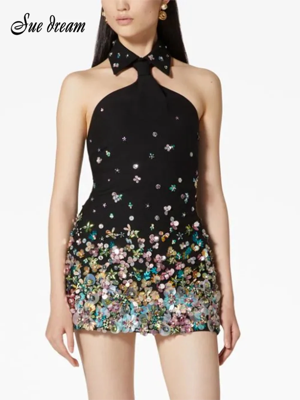 2024 Summer New Women's Sexy Halter Backless Diamond Beaded Sequin Flower Bandage Mini Dress Bodycon Celebrity Party Dress
2024 Summer New Women's Sexy Halter Backless Diamond Beaded Sequin Flower Bandage Mini Dress Bodycon Celebrity Party Dress