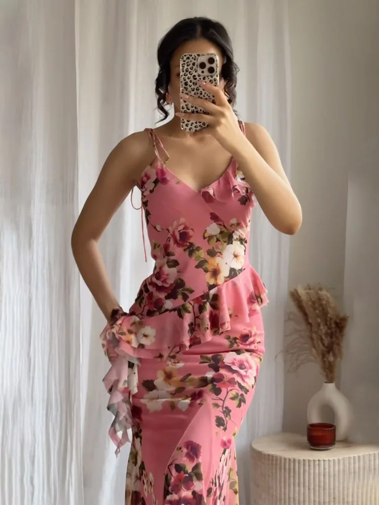 TRAFZA Women Skirt Suit Flowers Prints V-Neck Sleeveless Asymmetry Decorate Top+Summer Fashion High Waist Pleated Long Skirt
TRAFZA Women Skirt Suit Flowers Prints V-Neck Sleeveless Asymmetry Decorate Top+Summer Fashion High Waist Pleated Long Skirt