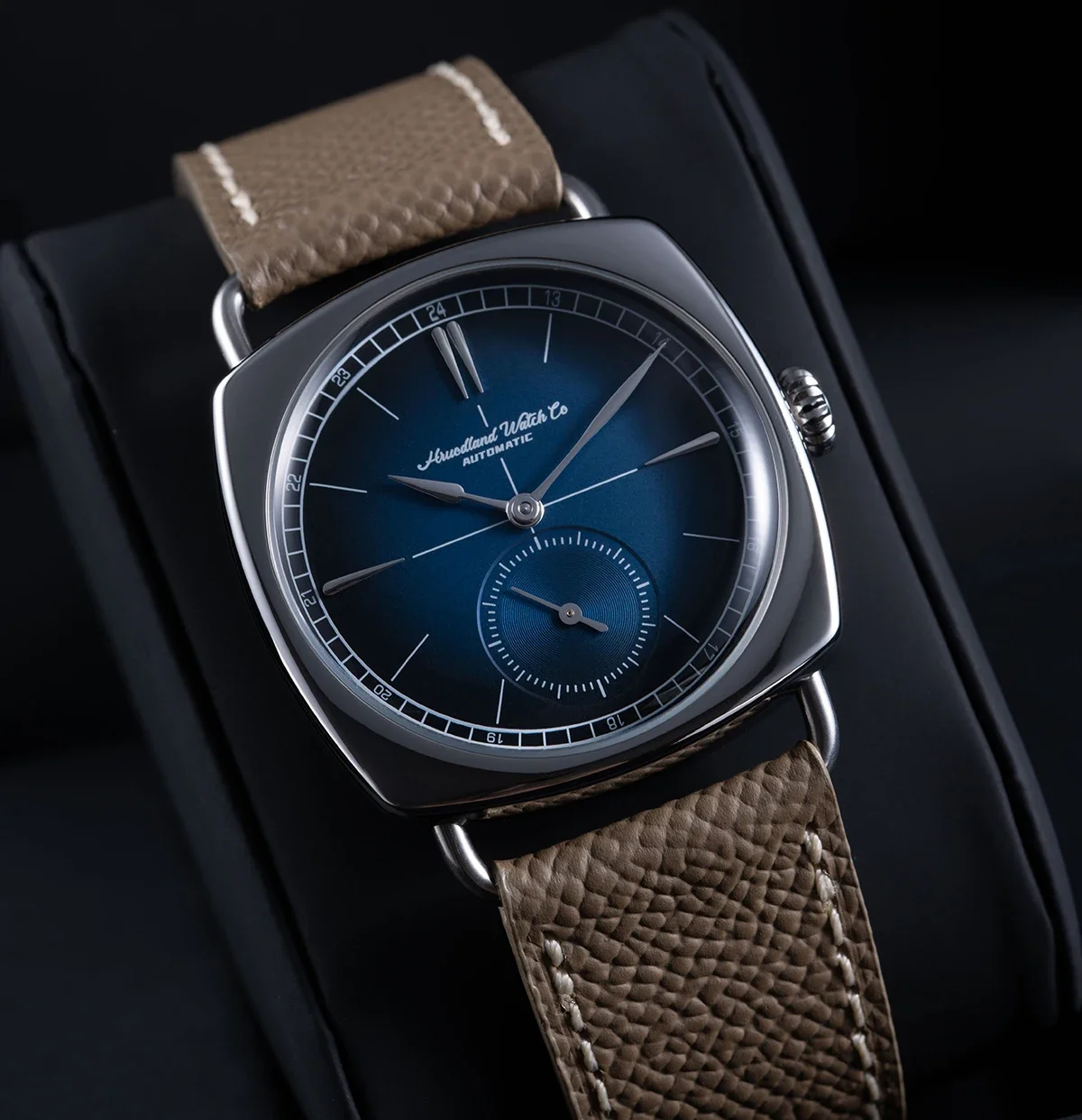 Hruodland 2025 New F028 Retro Men Automatic Watches 100M Water Resistant ST1701 Square Mechanical Stainless Steel Wristwatches
Hruodland 2025 New F028 Retro Men Automatic Watches 100M Water Resistant ST1701 Square Mechanical Stainless Steel Wristwatches