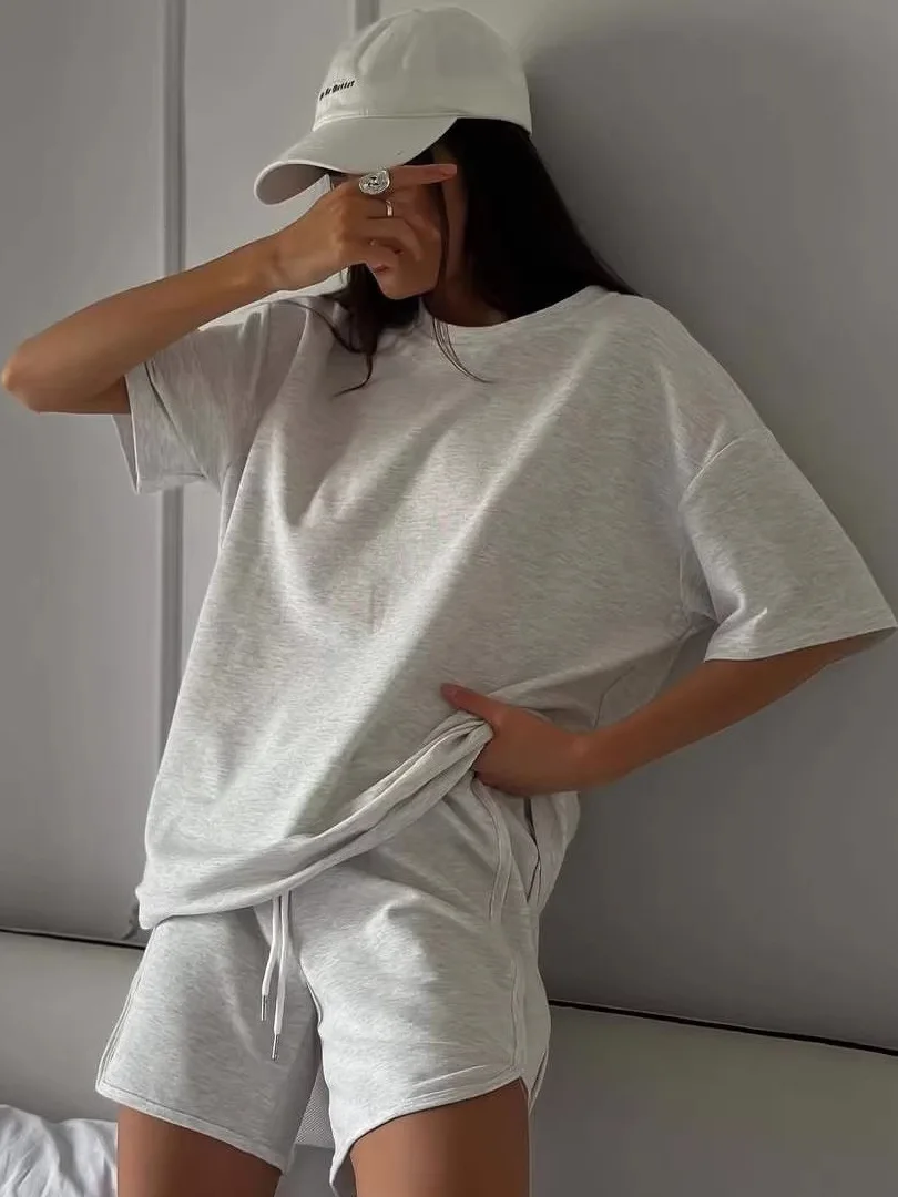 Spring Summer Women's Cotton round Neck Loose Fit Short Sleeve T-Shirt And Sport Shorts Set Comfortable Breathable Casual Outfit
Spring Summer Women's Cotton round Neck Loose Fit Short Sleeve T-Shirt And Sport Shorts Set Comfortable Breathable Casual Outfit