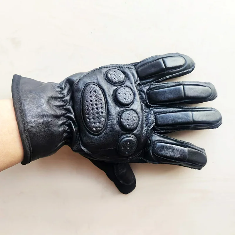 Мужские мотоциклетные перчатки из натуральной кожи с бархатной подкладкой для тепла и осенние модные перчатки для водителя из овчины
Мужские мотоциклетные перчатки из натуральной кожи с бархатной подкладкой для тепла и осенние модные перчатки для водителя из овчины