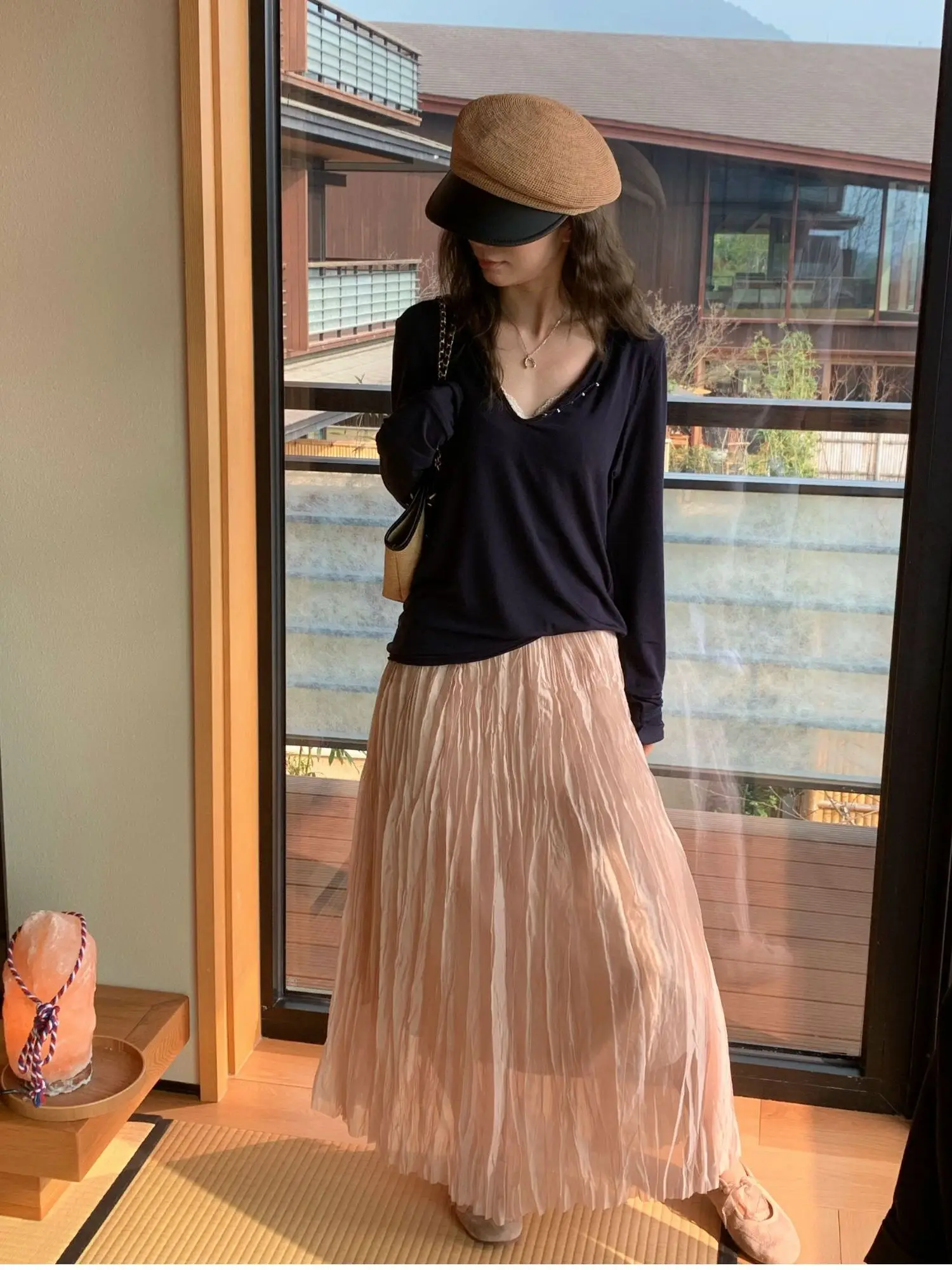 Женская облегающая базовая футболка Lettuce с V-образным вырезом, из шерсти и лиоцелла, с эффектом охлаждения, в корейском стиле, свободного кроя, с длинным рукавом
Женская облегающая базовая футболка Lettuce с V-образным вырезом, из шерсти и лиоцелла, с эффектом охлаждения, в корейском стиле, свободного кроя, с длинным рукавом