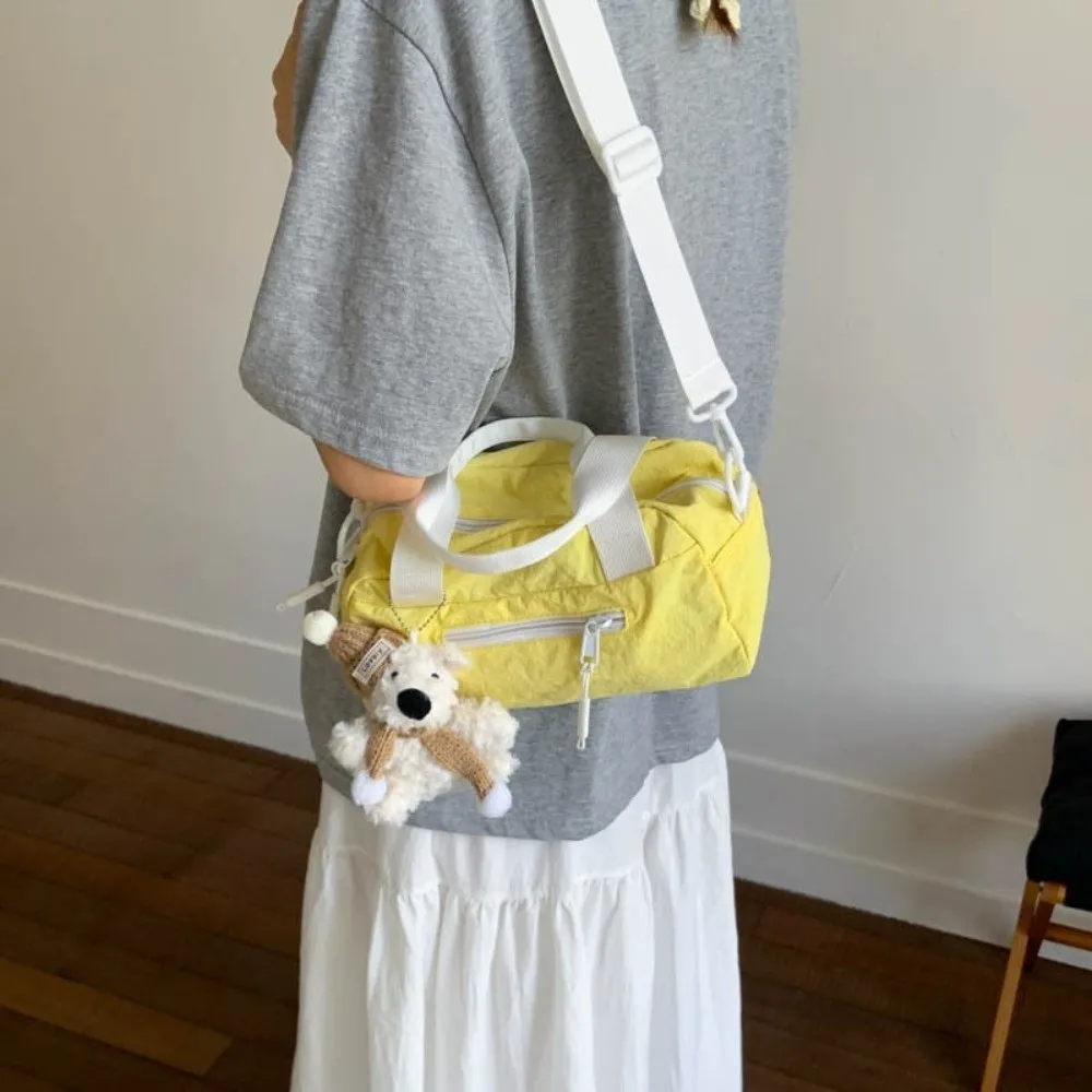 Fashion Solid Color Light Weight Bag Leisure Adjustable Strap Nylon Crossbody Bag Casual Korean Women's Handbags Travel
Fashion Solid Color Light Weight Bag Leisure Adjustable Strap Nylon Crossbody Bag Casual Korean Women's Handbags Travel