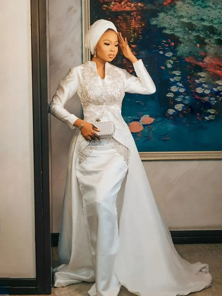 Customized High Collar Shinny Sequins Bead Wedding Dress with Detachable Train Vestido De Noiva Full Sleeve Satin Bridal Gown
Customized High Collar Shinny Sequins Bead Wedding Dress with Detachable Train Vestido De Noiva Full Sleeve Satin Bridal Gown