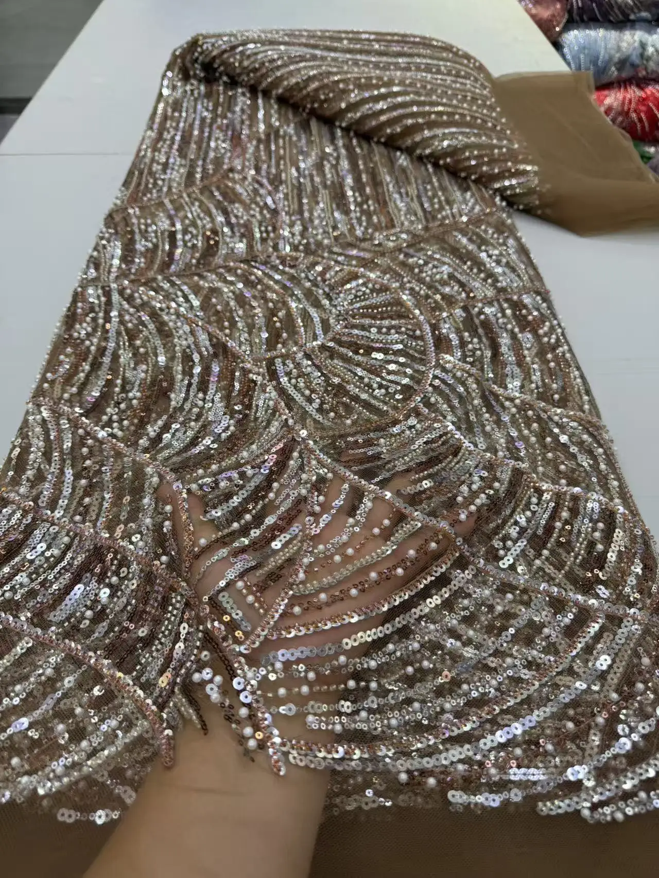 African Nigerian 2025 Latest High Quality With Guipure Embroidery Tulle Sewing Lace Fabric Dresses Sequins 5Yards JY488
African Nigerian 2025 Latest High Quality With Guipure Embroidery Tulle Sewing Lace Fabric Dresses Sequins 5Yards JY488