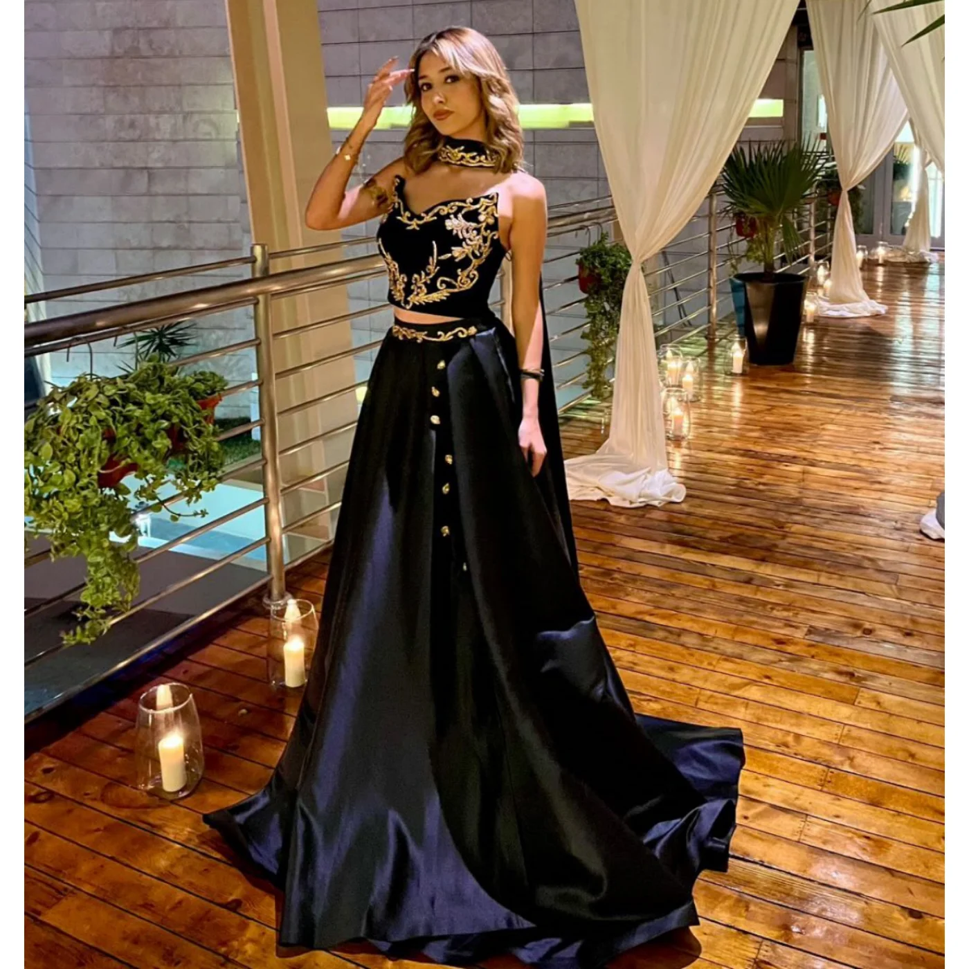 Elegant Sweetheart Evening Dresses Dubai Ball Gown Applique Prom Dress Pleated Charming Formal Occasion Dresses Customized
Elegant Sweetheart Evening Dresses Dubai Ball Gown Applique Prom Dress Pleated Charming Formal Occasion Dresses Customized