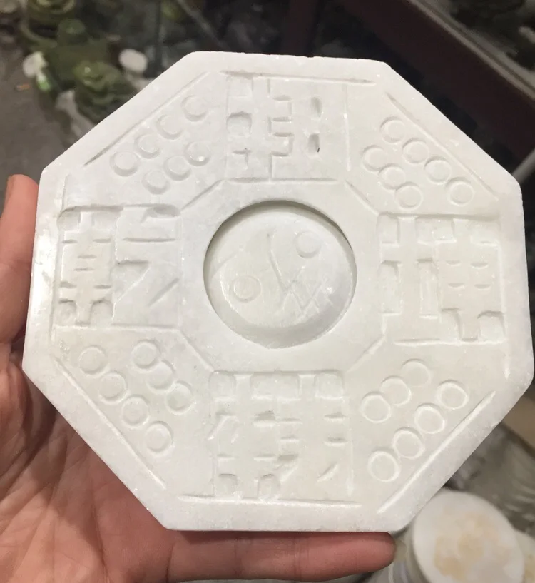 Natural , white , Taiji gossip plate ornament, white gossip auspicious handicrafts
Natural , white , Taiji gossip plate ornament, white gossip auspicious handicrafts