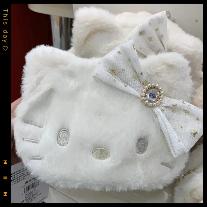Kawaii hello kitty anime cosmetic bag cute storage bag cartoon portable large capacity wash coin purse for women birthday gift
Kawaii hello kitty anime cosmetic bag cute storage bag cartoon portable large capacity wash coin purse for women birthday gift