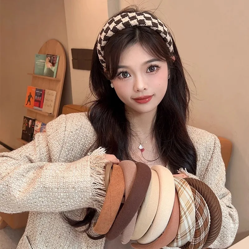 Elegant and Trendy Fashionable Melange Headband Women's Fashionable and Stylish Fuzzy Headband
Elegant and Trendy Fashionable Melange Headband Women's Fashionable and Stylish Fuzzy Headband