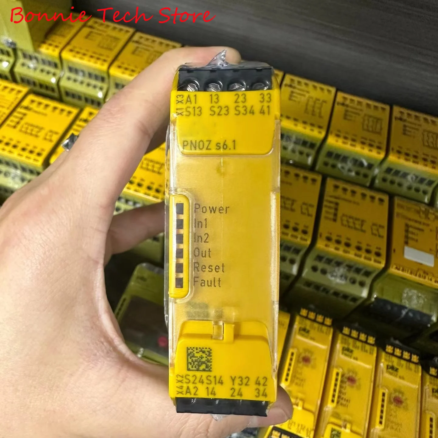 750126 для реле безопасности PILZ PNOZsigma (автономный), PNOZ s6.1 24VDC 3 n/o 1 n/c
750126 для реле безопасности PILZ PNOZsigma (автономный), PNOZ s6.1 24VDC 3 n/o 1 n/c