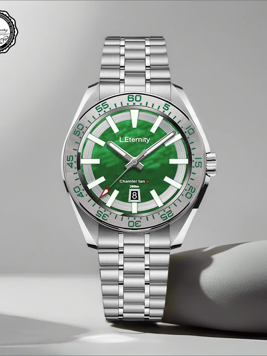 The Latest Fashionable Men's Watches for 2026 Suspended Luminous Watch Carbon Fiber Fritillary Disc Waterproof Watch
The Latest Fashionable Men's Watches for 2026 Suspended Luminous Watch Carbon Fiber Fritillary Disc Waterproof Watch
