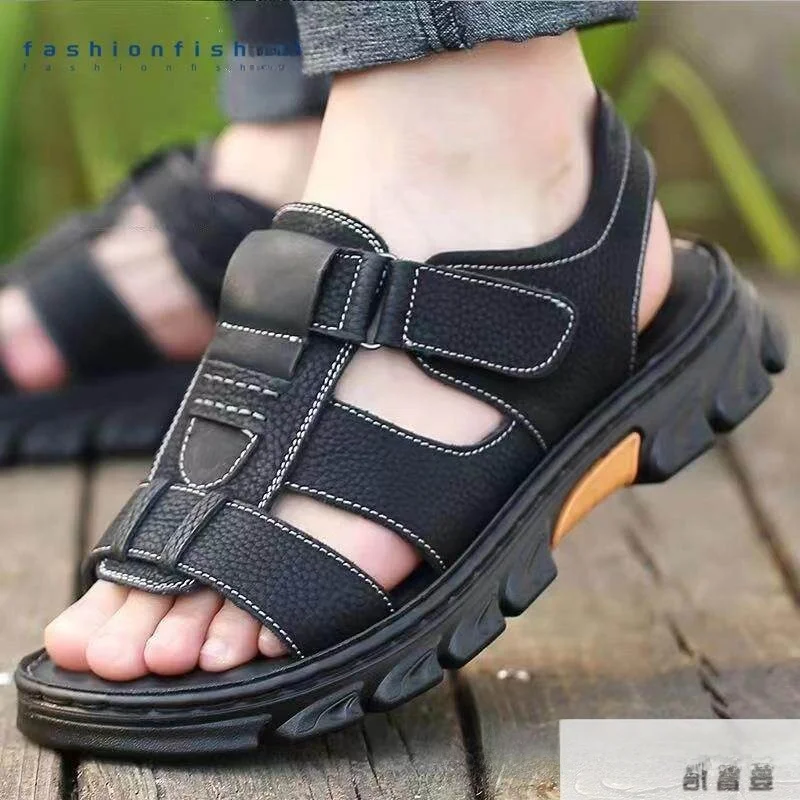 Handmade Men's Sandals Slip-On Shoes Anti-Odor Carved Tread Beach Casual Five-Hole Wear-Resistant Shoes Rubber Sole
Handmade Men's Sandals Slip-On Shoes Anti-Odor Carved Tread Beach Casual Five-Hole Wear-Resistant Shoes Rubber Sole
