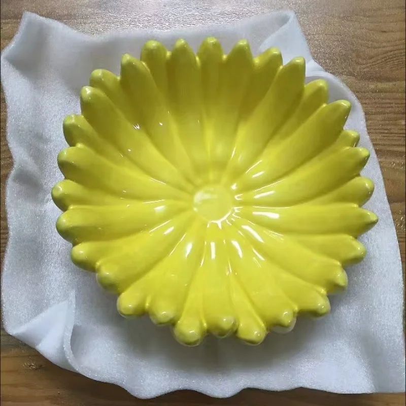 Роскошная керамическая ваза с фруктами в форме банана, столовые тарелки, кухонная посуда, посуда для салата, закусок, сервировочная тарелка
Роскошная керамическая ваза с фруктами в форме банана, столовые тарелки, кухонная посуда, посуда для салата, закусок, сервировочная тарелка