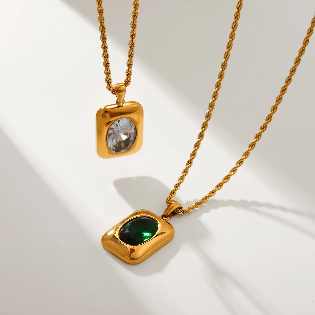 Exquisite Green White Pink Cubic Zirconia Square Pendant Necklace for Women 18K Gold Plated Party Choker Necklace Jewelry
Exquisite Green White Pink Cubic Zirconia Square Pendant Necklace for Women 18K Gold Plated Party Choker Necklace Jewelry