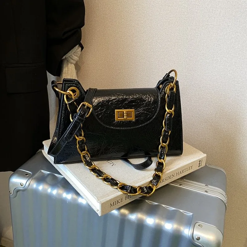 Ladies Retro Shoulder Bag Vintage Design With Modern Functionality Perfect For Commuting And Casual Outings Luxury Feel Gift
Ladies Retro Shoulder Bag Vintage Design With Modern Functionality Perfect For Commuting And Casual Outings Luxury Feel Gift