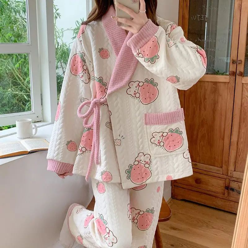cotton Women's pajamas autumn winter new model Comfortable Sleepwear long sleeves cute Pajama Set rabbit thicken homewear suit
cotton Women's pajamas autumn winter new model Comfortable Sleepwear long sleeves cute Pajama Set rabbit thicken homewear suit