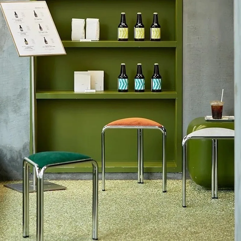Retro Triangle Small Bench, Multifunctional Seat for Home, Cafe & Hotel
Retro Triangle Small Bench, Multifunctional Seat for Home, Cafe & Hotel