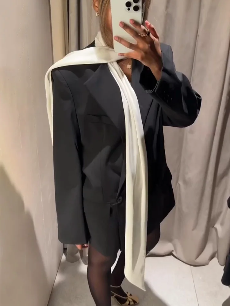 HH женский двубортный карманный лацкан с украшением черный пиджак женский с длинными рукавами элегантное повседневное свободное пальто в уличном стиле
HH женский двубортный карманный лацкан с украшением черный пиджак женский с длинными рукавами элегантное повседневное свободное пальто в уличном стиле