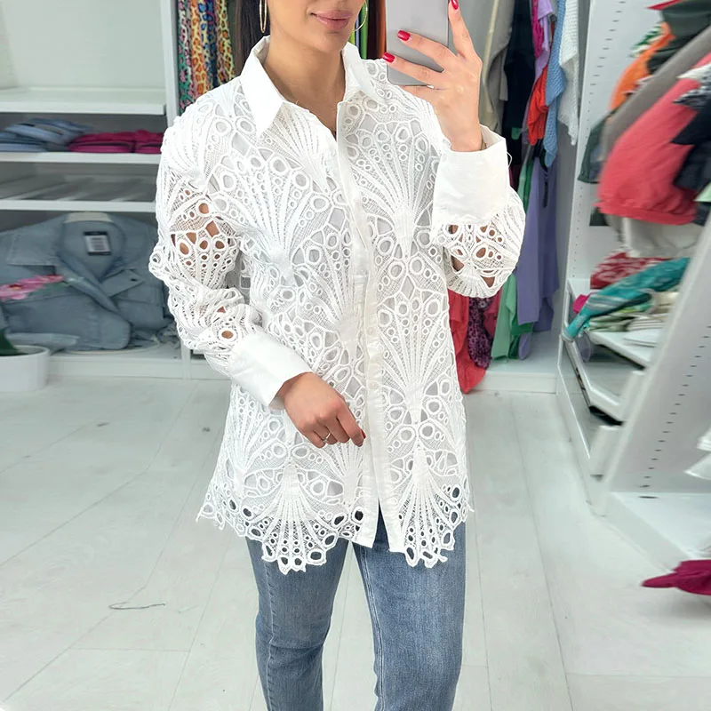 Commuter Lady Sexy Embroidery Lace Blouse New Spring Turn-down Collar Button Jacquard Shirt Autumn Long Sleeve Hollow Women Tops
Commuter Lady Sexy Embroidery Lace Blouse New Spring Turn-down Collar Button Jacquard Shirt Autumn Long Sleeve Hollow Women Tops