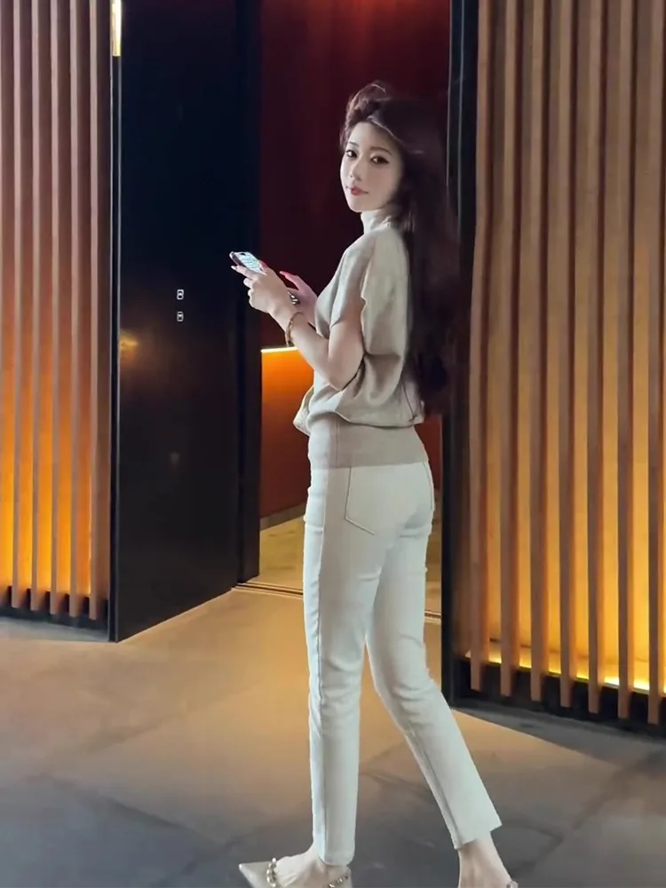 Тонкие прямые джинсы женские летние тонкие новые брюки с французским хлебом восемнадцать маленьких размеров узкая версия девять очков ed Tube...
Тонкие прямые джинсы женские летние тонкие новые брюки с французским хлебом восемнадцать маленьких размеров узкая версия девять очков ed Tube...