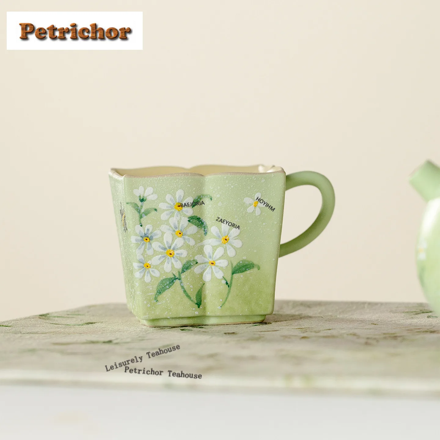 90ml Hand-painted Daisy Teacup Elegant Tea Bowl Single Cups Tea-tasting Fragrance Cup Chazhan Master Cups Household Cafes Craft
90ml Hand-painted Daisy Teacup Elegant Tea Bowl Single Cups Tea-tasting Fragrance Cup Chazhan Master Cups Household Cafes Craft