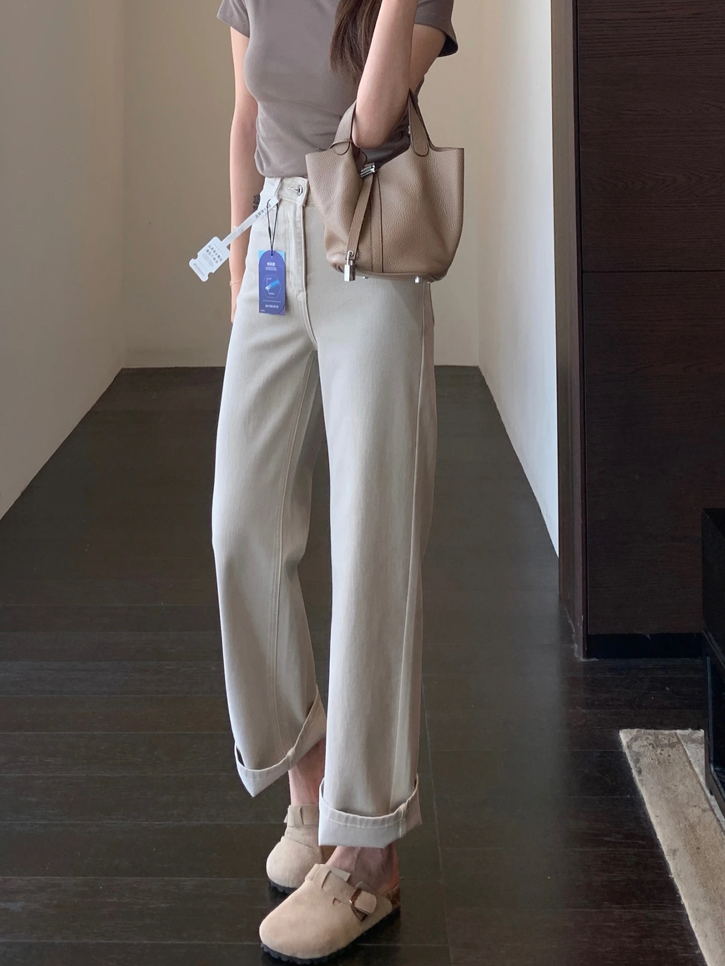 Stylish Oatmeal High Waist Slim Straight Jeans Women's Spring Summer New Fashion Breathable Skin-Friendly High Elasticity
Stylish Oatmeal High Waist Slim Straight Jeans Women's Spring Summer New Fashion Breathable Skin-Friendly High Elasticity