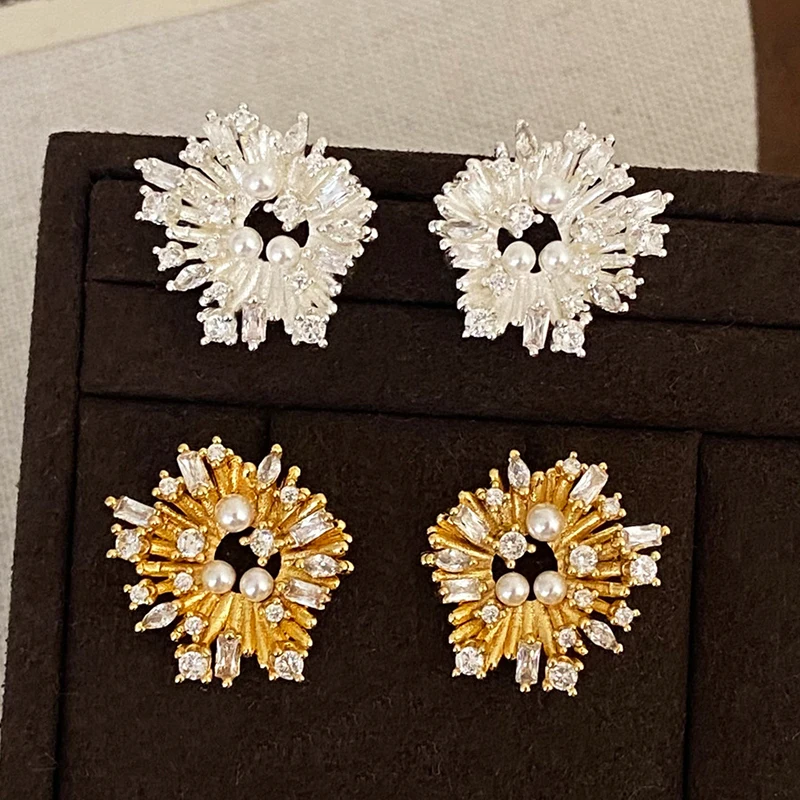 PONYKISS 925 Sterling Silver Zircon Pearl Sunflower Stud Earrings for Women Minimalist Trendy Fine Jewelry Plant Accessories
PONYKISS 925 Sterling Silver Zircon Pearl Sunflower Stud Earrings for Women Minimalist Trendy Fine Jewelry Plant Accessories