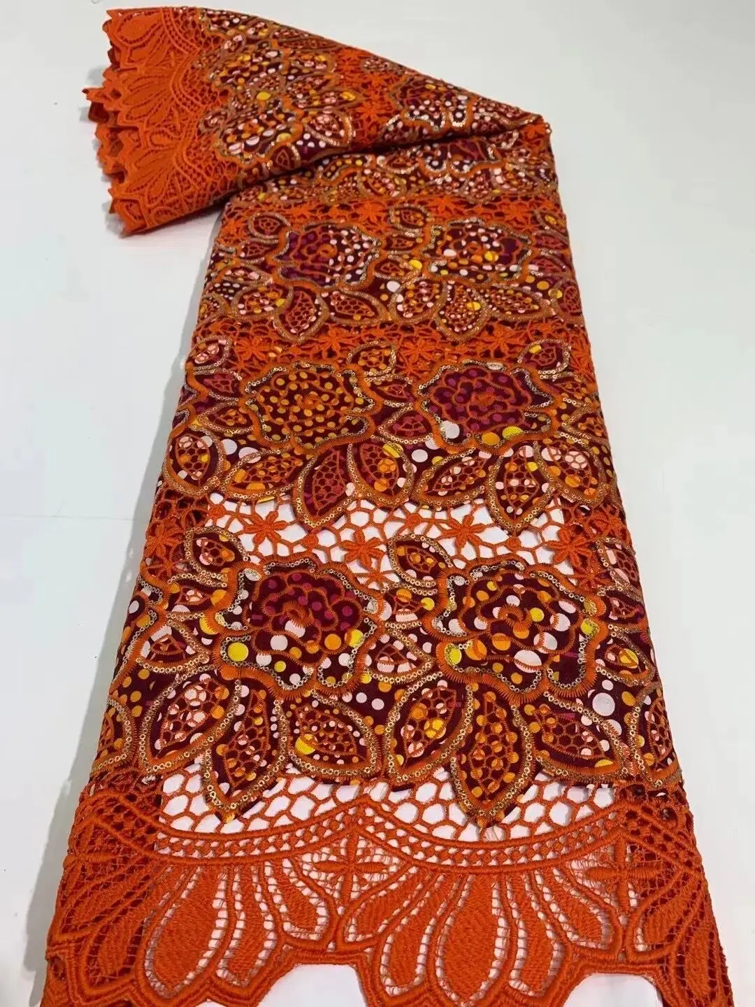 Latest Nigerian Cotton Swiss Voile Lace Material Embroidered African Dry Lace Fabric For Wedding
Latest Nigerian Cotton Swiss Voile Lace Material Embroidered African Dry Lace Fabric For Wedding