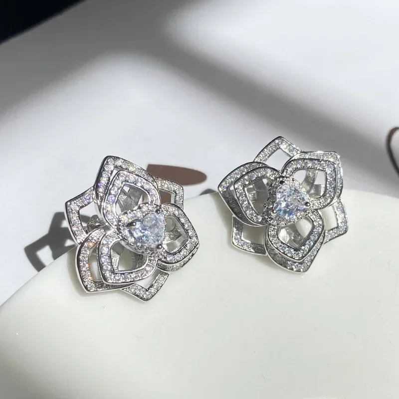 MDL Moissanit1 Style Flower Earrings Set 18K Plated, Beautiful Heart Unique Camellia Zirconia Ring And Necklace
MDL Moissanit1 Style Flower Earrings Set 18K Plated, Beautiful Heart Unique Camellia Zirconia Ring And Necklace